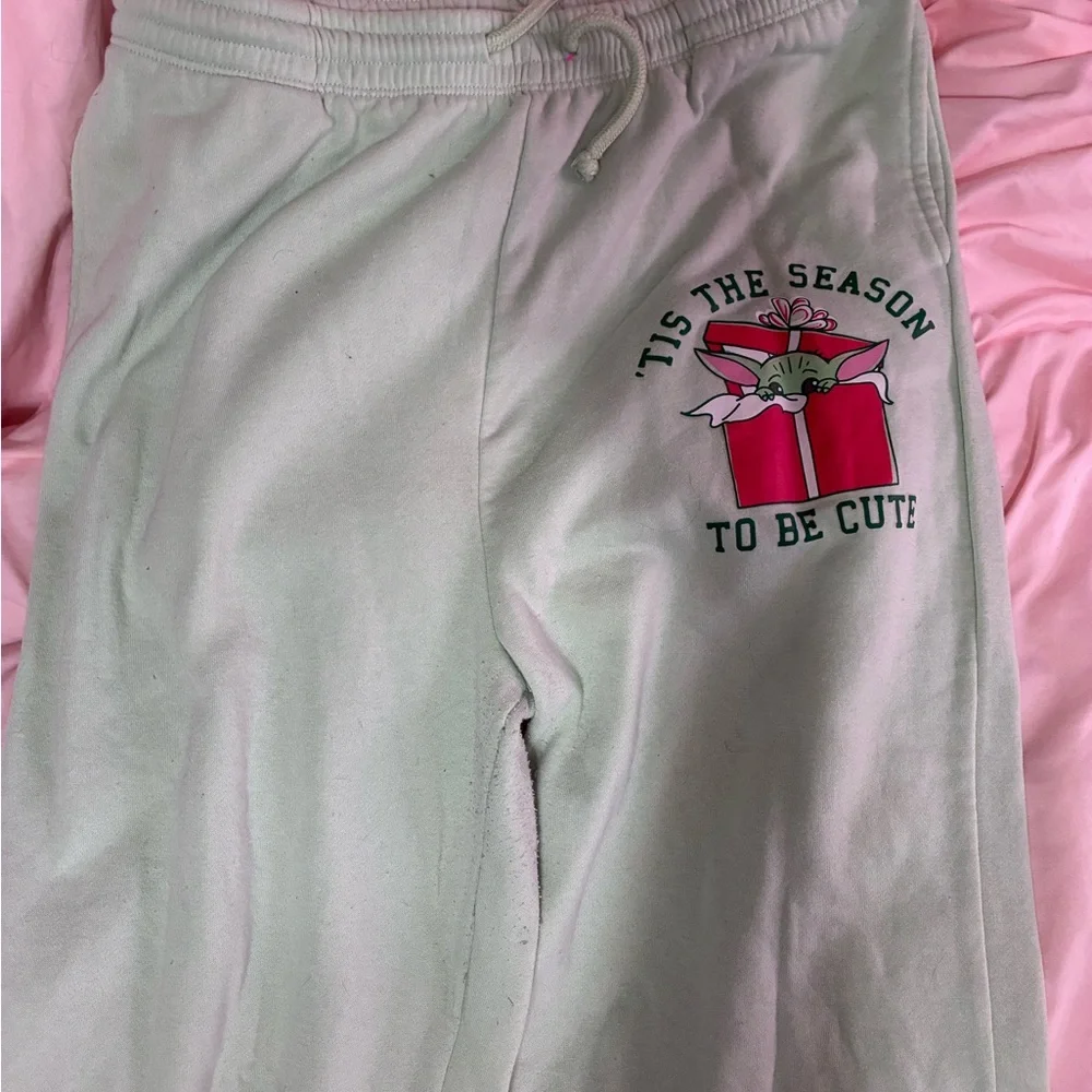 'Tis The Season To Be Cute Mint Baby Yoda Sweatshirt - Picture 4 of 4